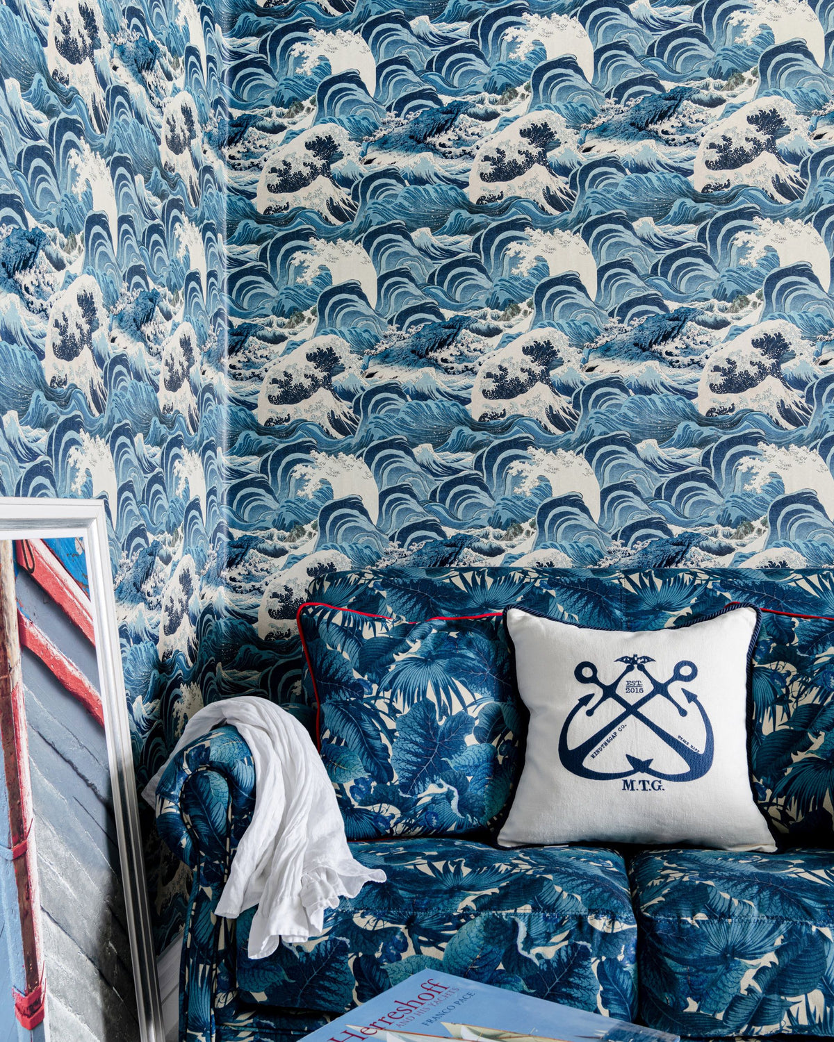 Sea Waves Light Blue